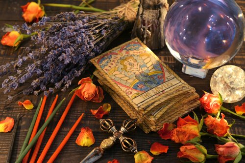 can tarot cards predict love